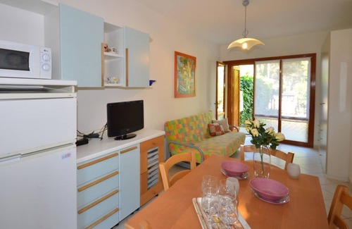 Bibione Villa | Impresionante villa con jardín privado perfecta para sus vacaciones relajantes.