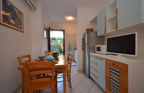 Bibione Villa | Impresionante villa con jardín privado perfecta para sus vacaciones relajantes.