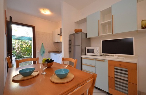 Bibione Villa | Impresionante villa con jardín privado perfecta para sus vacaciones relajantes.