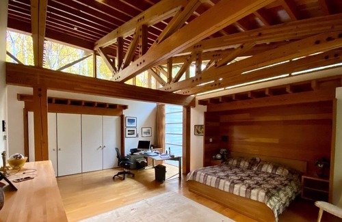 Tiny Cabaña | Stunning Water Front Cottage