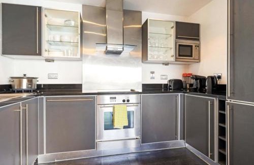 Grand Canal Dock Apartamento | Stunning waterfront apartment in Grand Canal Dock