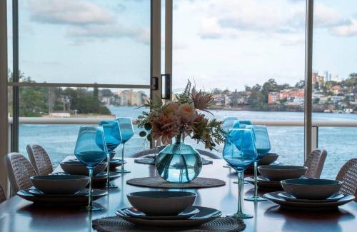Abbotsford Casa | Stunning waterfront townhouse with shared swimpool, harbour view and free P