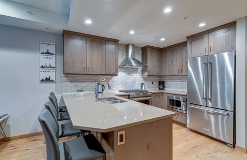 Canmore Condominio | Impresionante condominio nuevo - Minutos a pie de la calle principal
