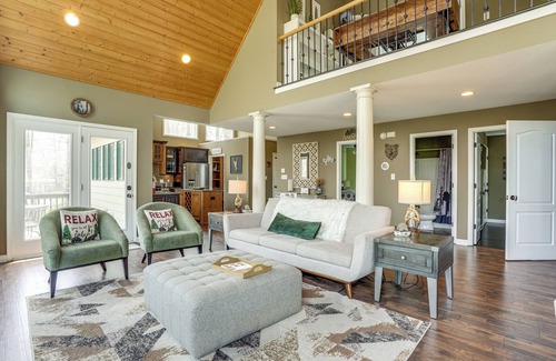 Chestnut Springs Casa | Stunning Wintergreen Resort Home: Ski & Golf!