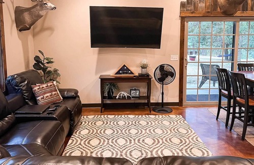 Sturgis Casa | Sturgis 1-Bedroom Guesthouse! Beautiful Location!