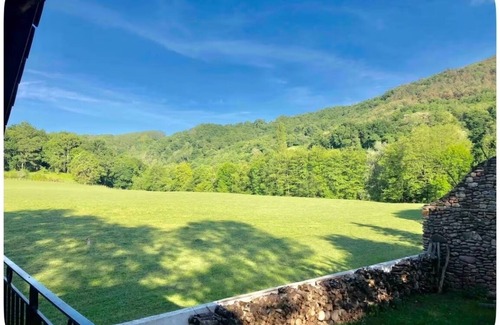 Itxassou Casa | STYLE BERGERIE DUPLEX MOUNTAINS AND RIVER