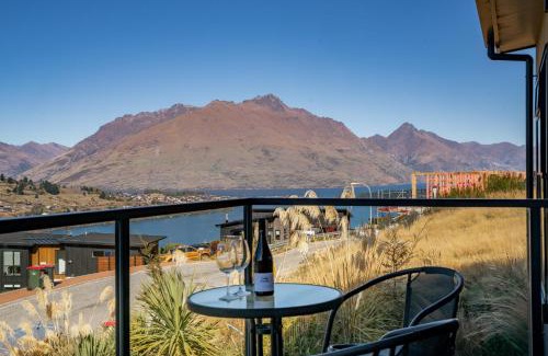Frankton Casa | Style & Tranquillity - 4 Bedroom House