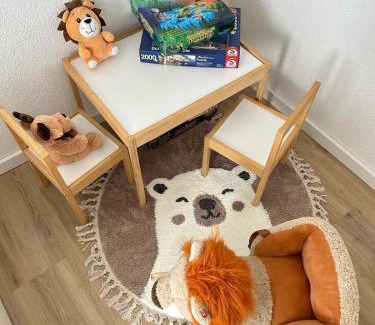 Bruchsal Apartamento | Stylische Designwohnung direkt am Schloss Bruchsal mit 80 m2