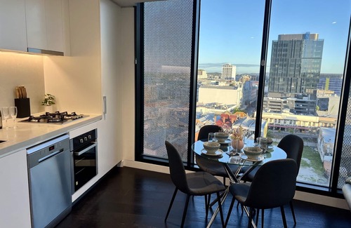 Fortitude Valley Apartamento | Stylish 1-Bed with Pool, Gym & Free Parking