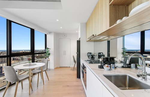 Southbank Apartamento | Stylish 1-Bed with Pool Gym & Stunning Views