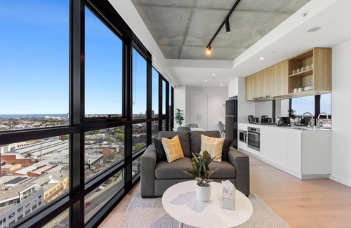 Southbank Apartamento | Stylish 1-Bed with Pool Gym & Stunning Views