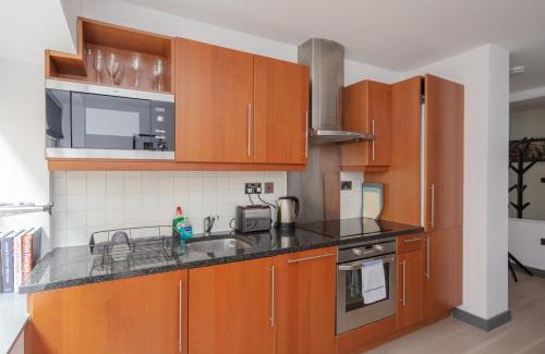 The City of London Casa | Stylish 1 Bedroom Apartment in Holborn in a Great Location