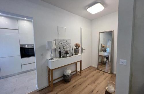 Matthaus Apartamento | Stylish 1-bedroom condo close to exhibition square
