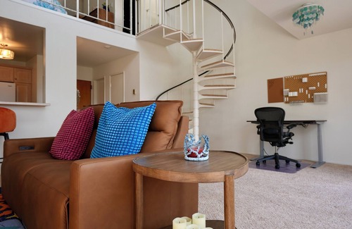 South Redondo Condominio | Stylish 1-Bedroom Loft by the Ocean