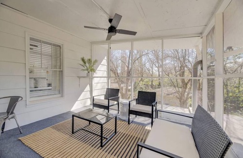 Earlewood Condominio | Stylish 1 BR Apt | Mins to ZOO, USC & Ft Jackson
