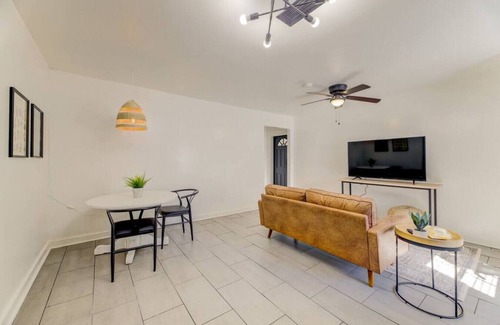 Earlewood Condominio | Stylish 1 BR Apt | Mins to ZOO, USC & Ft Jackson