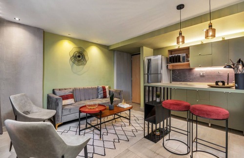 El Tesoro Apartamento | Stylish 19th floor loft near El Tesoro city view