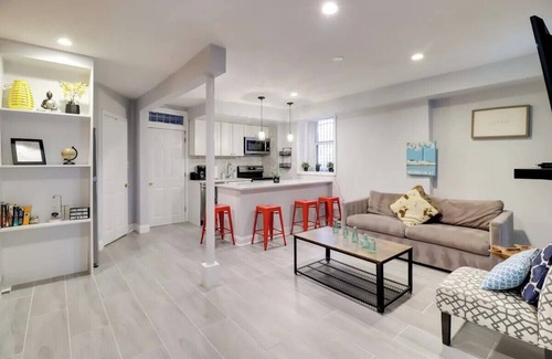 Truxton Circle Casa | Stylish 1BD Apartment in Downtown DC