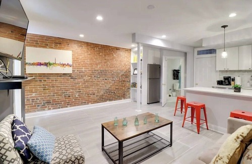 Truxton Circle Casa | Stylish 1BD Apartment in Downtown DC