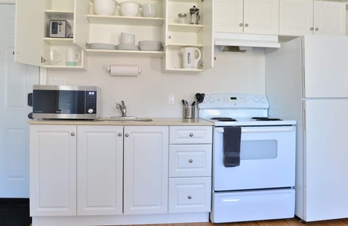 Orillia Apartamento | Stylish 1BR Apt - King bed!