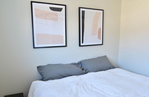 Orillia Apartamento | Stylish 1BR Apt - King bed!