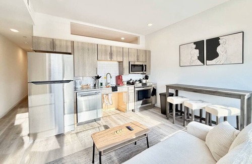 Poplar Apartamento | Stylish 1Br King with Gym in the Heart of Old City