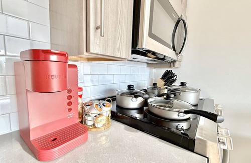 Poplar Apartamento | Stylish 1Br King with Gym in the Heart of Old City