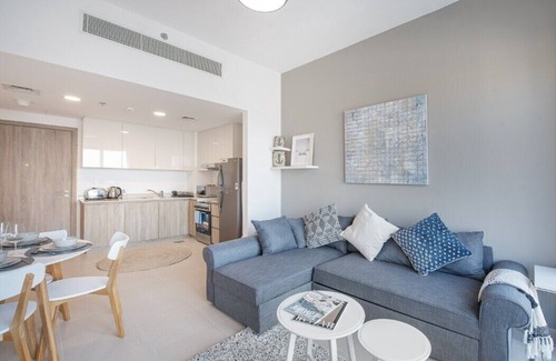 Dubai Apartamento | Stylish 1BR Near Town Square - Sleeps 4 Guests!
