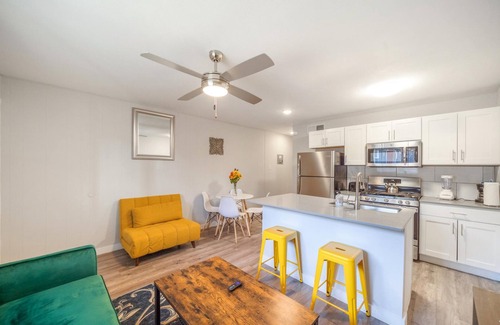 Brentwood Apartamento | Stylish 1BR Near UT Brentwood Evonify
