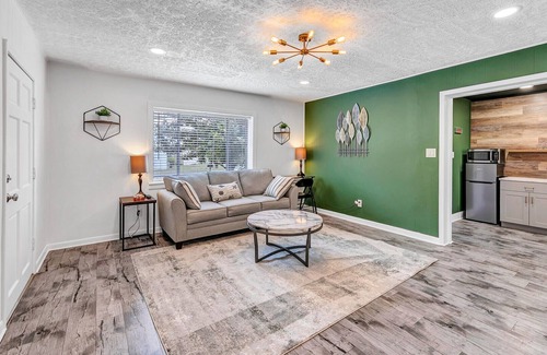 Inlet Beach Heights Casa | Stylish 1br on 30A. Walk to beach, fenced yard