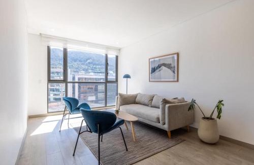 Chico Norte Apartamento | Stylish 1BR with Great View in Chico