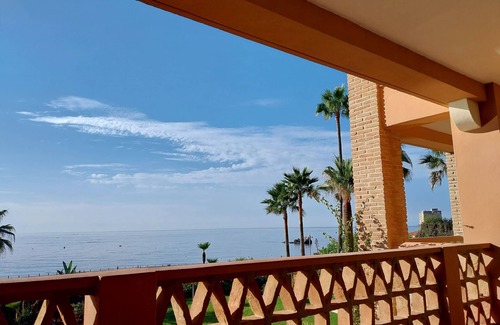 Bahia de Casares Apartamento | La perla de la bahía, lujosos apartamentos 1 línea de la playa