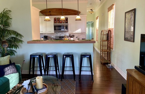 Galveston Casa | ¡¡NUEVO LISTADO!! Totalmente renovado 2 BED / 2 BATH Casa estilo escopeta cerca de la playa!