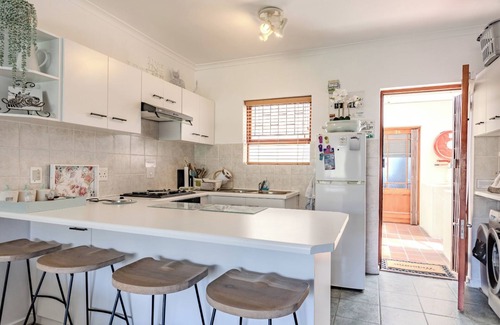 Hermanus Apartamento | Stylish 2 bed apartment in Hermanus