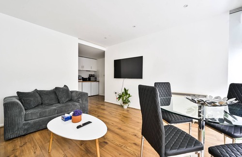 Stratford and New Town Apartamento | Stylish 2-Bed Apartment, sleeps 6 in Stratford E15