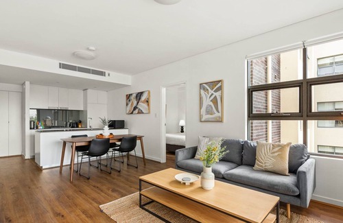 Lane Cove North Apartamento | Stylish 2 Bed 2 Bath with Parking in Lane Cove