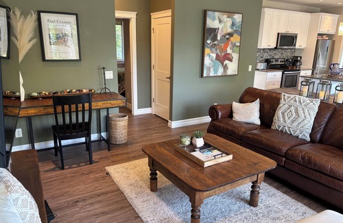 Glenmore Casa | Stylish 2-Bed Modern Home: Private Backyard, Deck & Patio, Short Ride to Lake