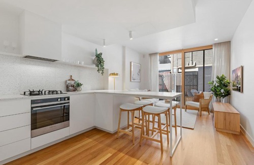 Carlton South Casa | Stylish 2-bed Victorian Terrace in Carlton