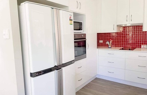 Hodgson Vale Casa | Stylish 2 Bedroom Guesthouse