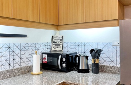 Project 4 Condominio | Stylish 2-bedroom condo FAST WIFI Free Parking