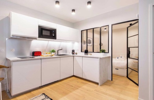 Strasbourg -Saint-Denis Apartamento | STYLISH 2-BEDROOM PARISIAN APARTMENT IN PARIS'S VIBRANT BONNE-NOUVELLE