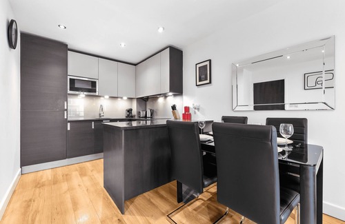 Whittington Apartamento | Stylish 2-BR in Colindale, London Next to Museum and Underground Station