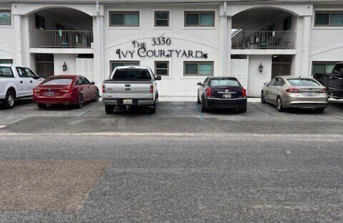 Highlands - Perkins Apartamento | Stylish 2 br near LSU and pool laundry
