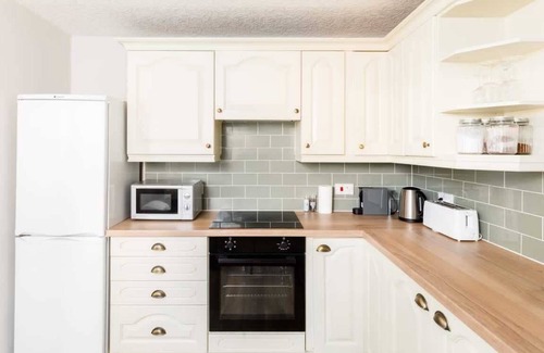 Leamington Spa Apartamento | Stylish 2-bed in Leamington Spa w/ parking