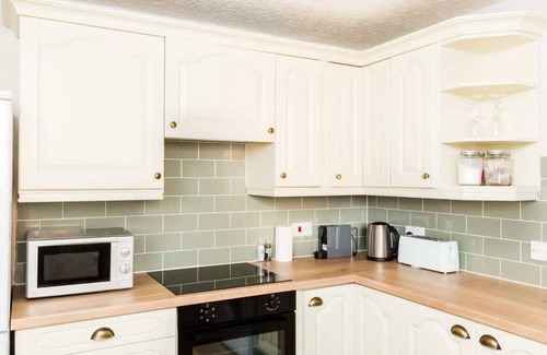 Leamington Spa Apartamento | Stylish 2-bed in Leamington Spa w/ parking