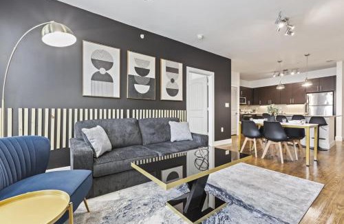 Frisco Apartamento | Stylish 2B near Legacy West Wi-Fi Fitness Pool