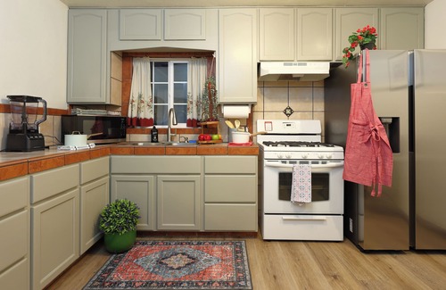 Santa Ana Apartamento | Stylish 2B2B Hideaway 10 mins. drive to Disneyland