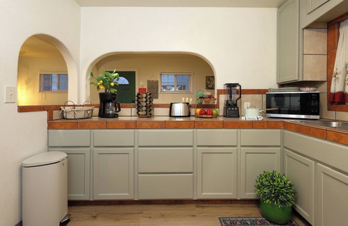 Santa Ana Apartamento | Stylish 2B2B Hideaway 10 mins. drive to Disneyland