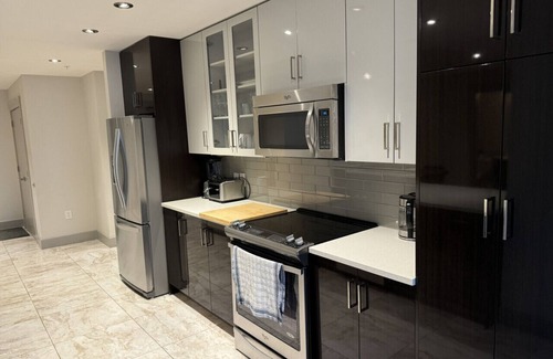 Downtown Halifax Apartamento | Stylish 2Bed/2Bath Balcony