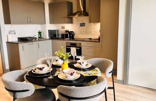 Birmingham City Centre Apartamento | Stylish 2BR 2Bath brand new apt